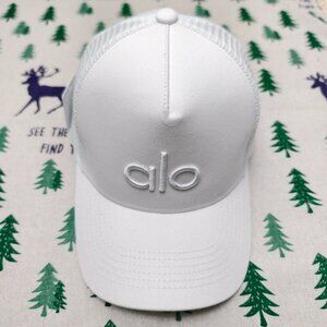 HOT NWT ALO Yoga Off-Duty Baseball Cap